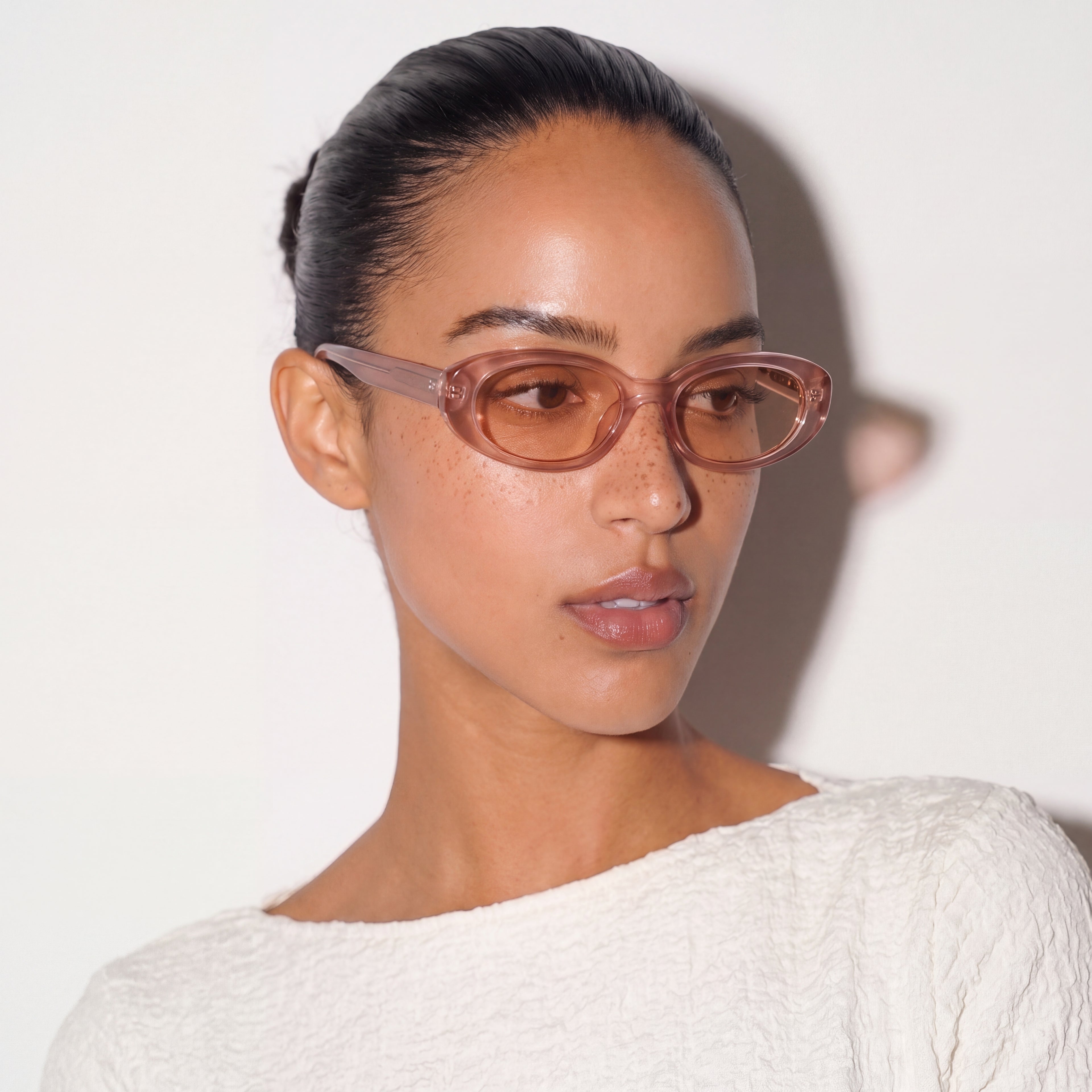 Mila - Blush Frame - Rose Lens