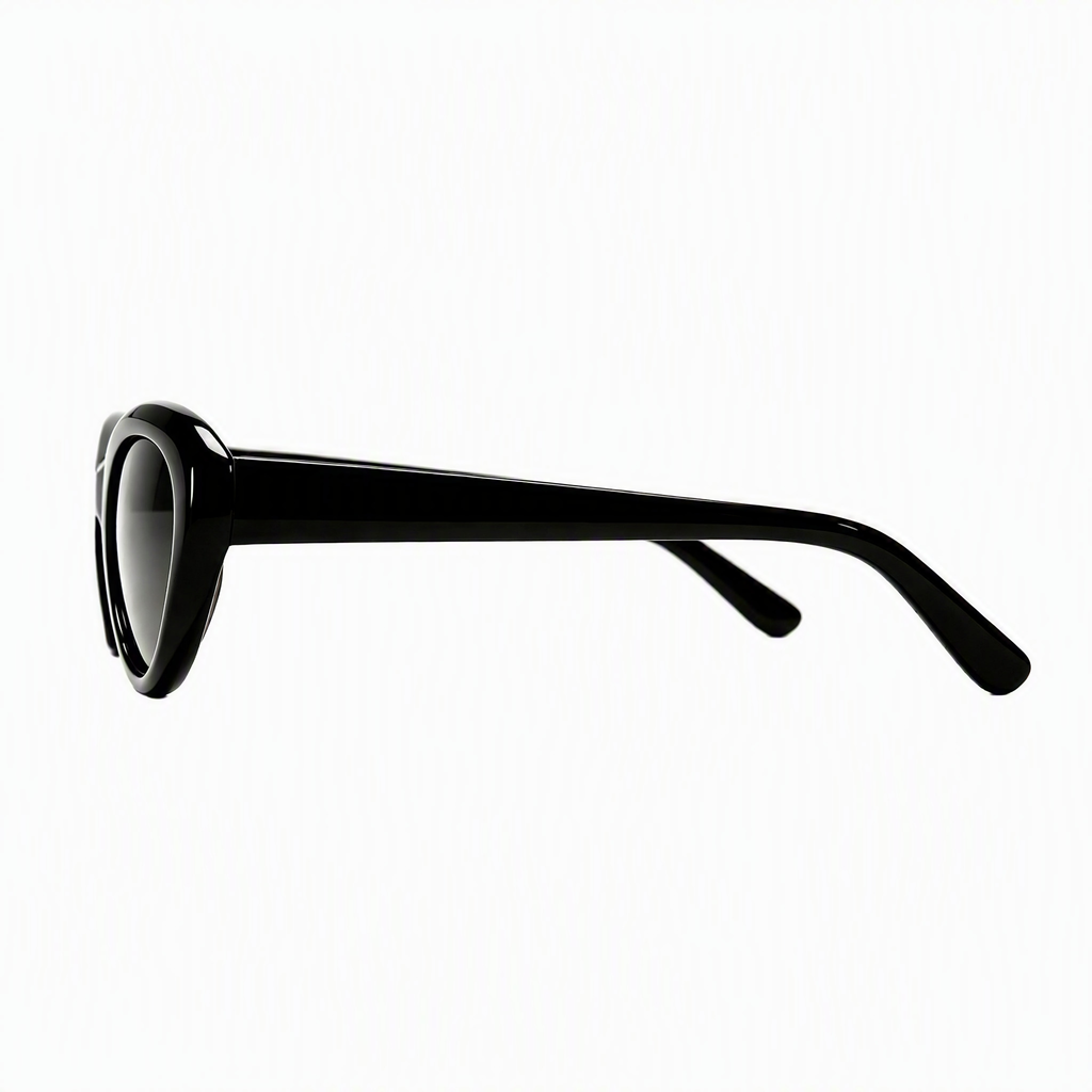 Lola - Black - Smoke Lens