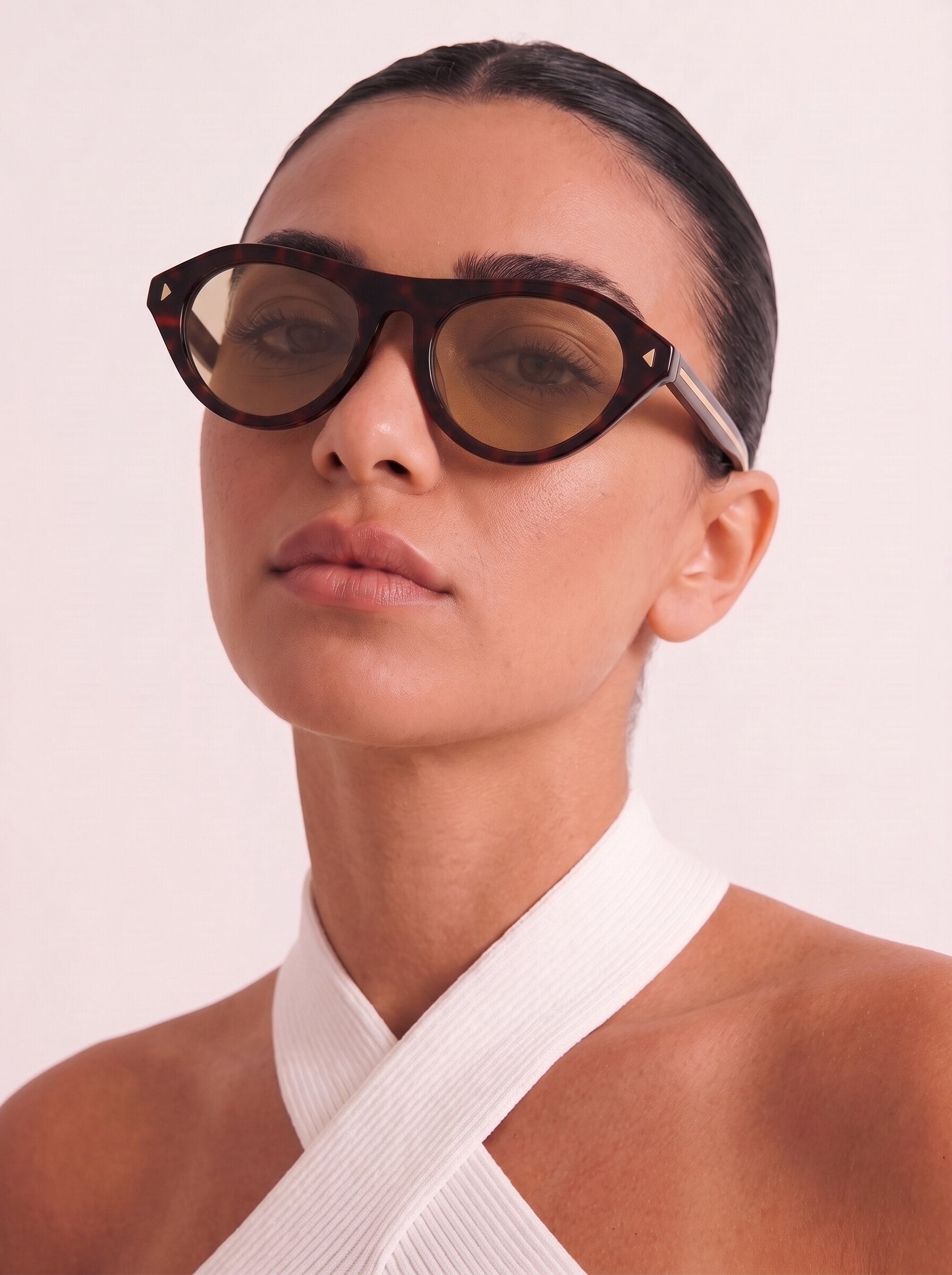 Mia - Tortoise - Light Brown Lens